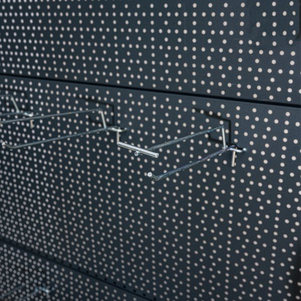 Raft comercial de perete, perforat - H:1473mm x L:1000mm x W:400mm, RAL 7016 nu conține capătul de raft